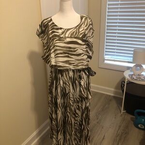 Nine West Olive and Cream Patterned Dress